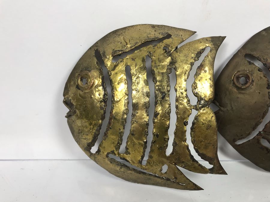(4) Brass Sculptural Fish Wall Artwork And Wooden Japanese Tray [Photo 3]