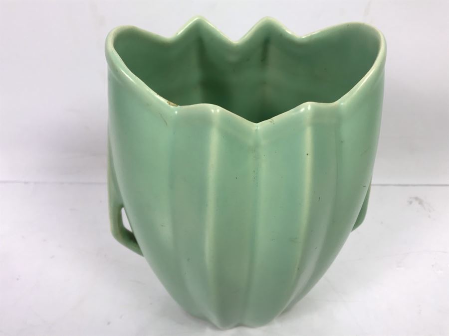 Stunning Light Green Bauer USA Pottery Vase 7'H [Photo 4]