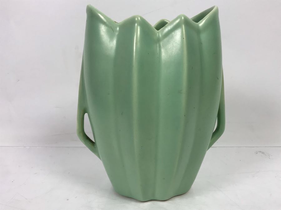 Stunning Light Green Bauer USA Pottery Vase 7'H [Photo 3]