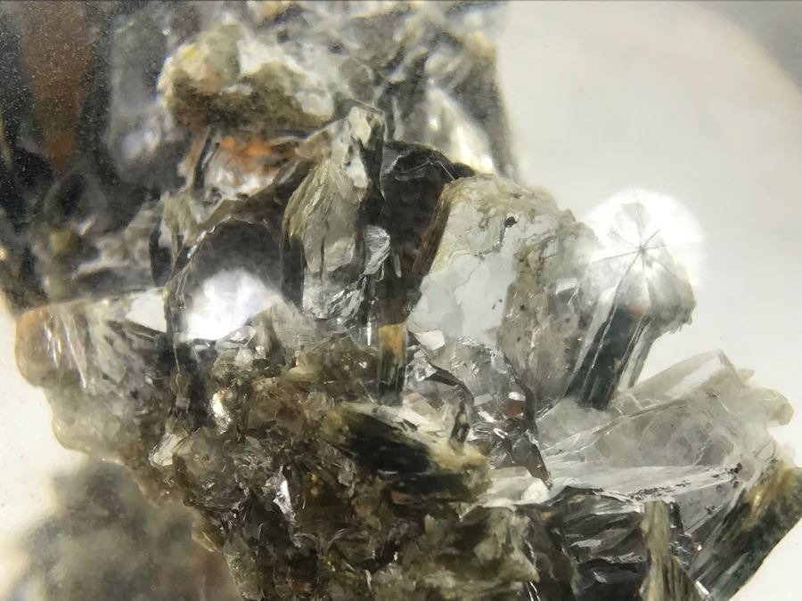 4' Lucite Paperweight With Emio Mico By Bernard Drummond Ltd Los Angeles, California [Photo 11]