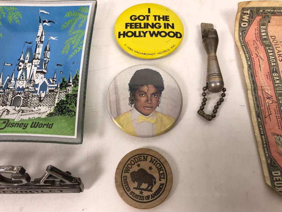 Collectibles Lot With Walt Disney World Glass Tray And Souvenier Book, Michael Jackson Button, Base Metal Ring, (6) Vancouver Canada 1986 World Exposition Medallions And More - See Photos [Photo 7]