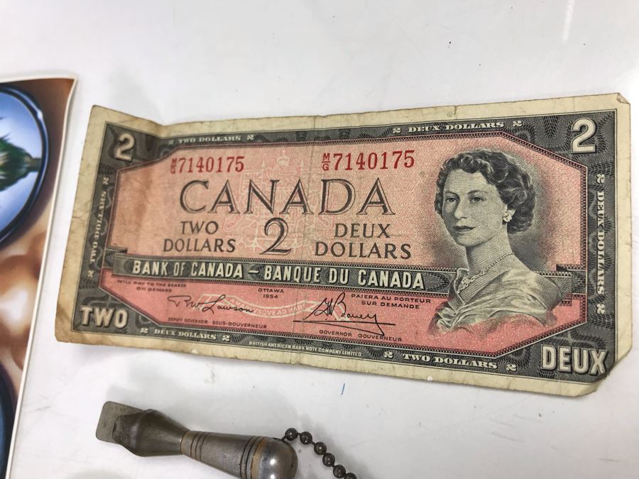 Collectibles Lot With Walt Disney World Glass Tray And Souvenier Book, Michael Jackson Button, Base Metal Ring, (6) Vancouver Canada 1986 World Exposition Medallions And More - See Photos [Photo 8]