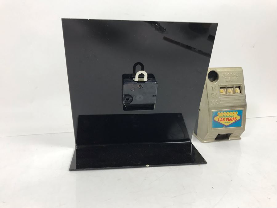 Vintage Las Vegas Casino Dice Clock And Welcome To Las Vegas Jackpot Bank Slot Machine By Reno Plastic Mfg Co Sparks Nevada [Photo 5]