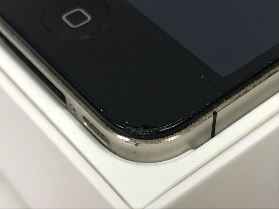 Used iPhone 4s 16GB With Box [Photo 5]
