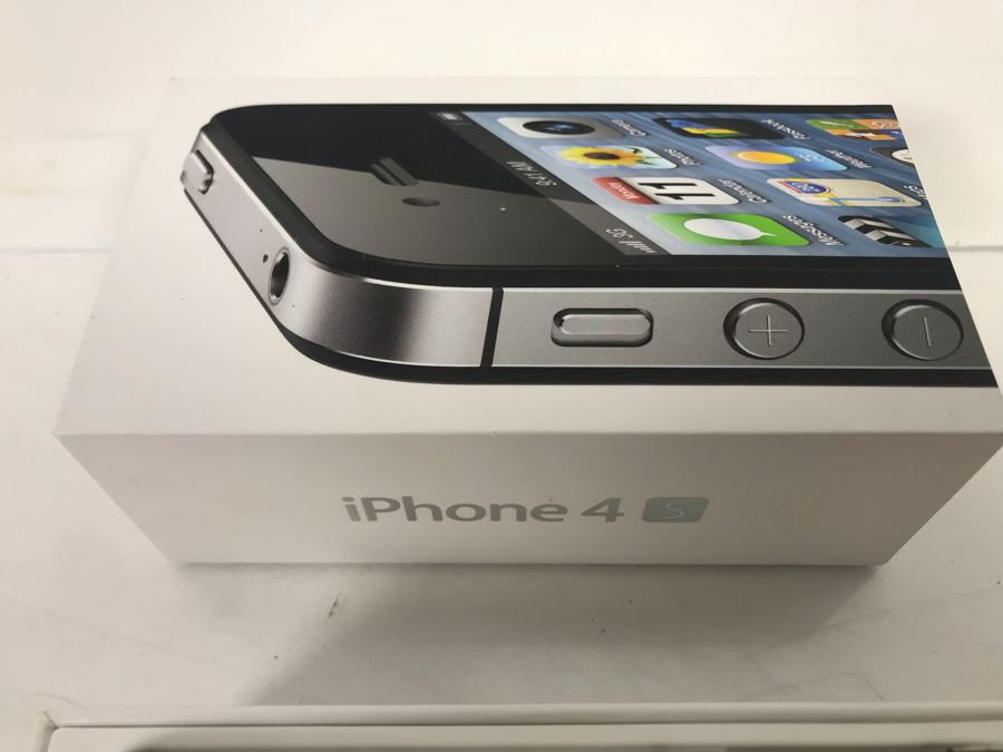 Used iPhone 4s 16GB With Box [Photo 3]