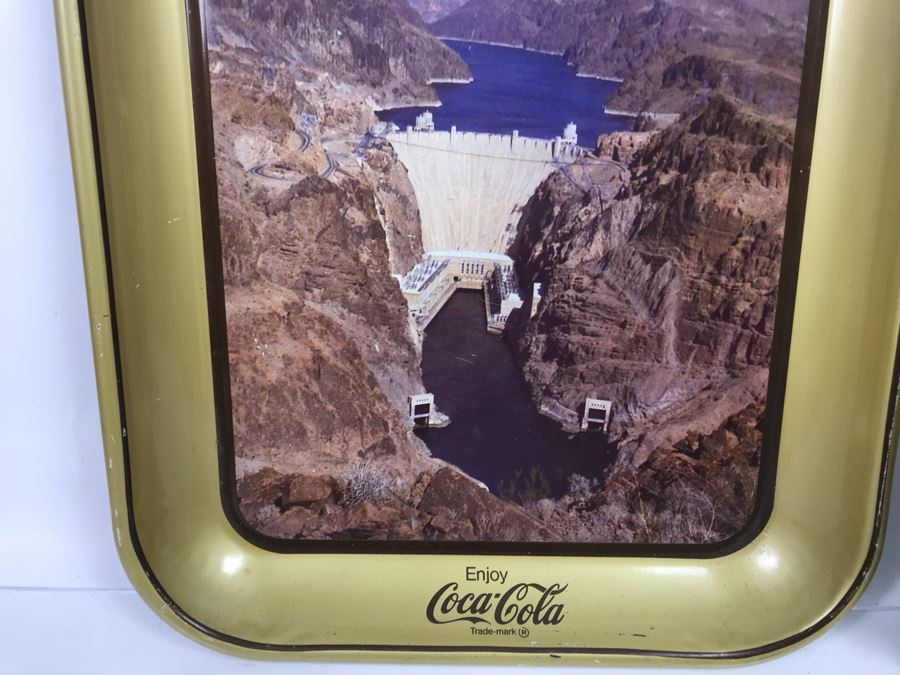 Las Vegas Hoover Dam Jim Beam Liquour Decanter And Coca-Cola Advertising Hoover Dam Tin Tray [Photo 2]