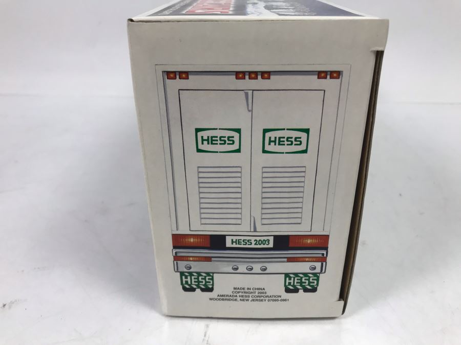 Collectible HESS Toy Truck In Box [Photo 3]