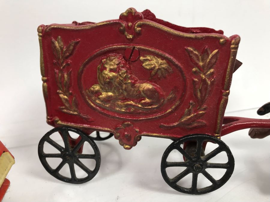 Old Mini Tonka Truck, Vintage Metal Woodpecker Toothpick Grabber Holder And Cast Iron Horse Pulling Circus Wagon [Photo 9]