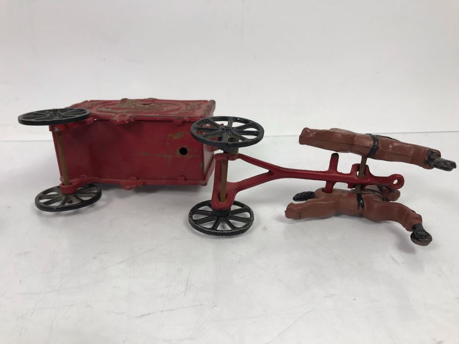 Old Mini Tonka Truck, Vintage Metal Woodpecker Toothpick Grabber Holder And Cast Iron Horse Pulling Circus Wagon [Photo 16]