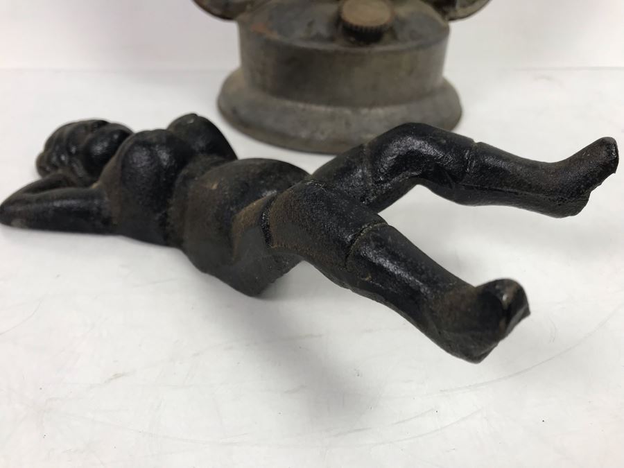 Old Dietz Little Wizard Lantern And Cast Iron Lady Boot Jack [Photo 3]