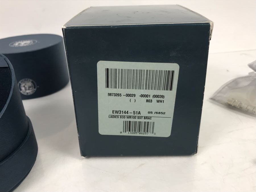 Ladies Citizen Eco-Drive Watch With Case And Manual WR100 EW3144-51A [Photo 8]