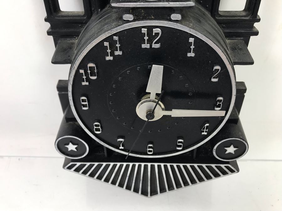 Mastercrafters Train Wall Clock [Photo 6]