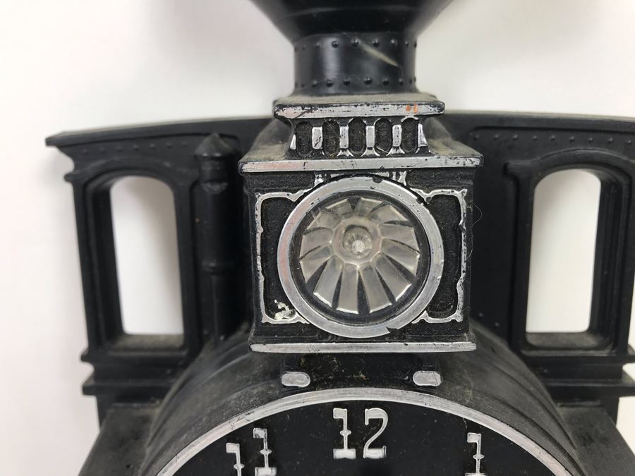 Mastercrafters Train Wall Clock [Photo 4]