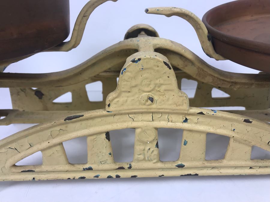 Vintage Cast Iron Balance Scale [Photo 8]