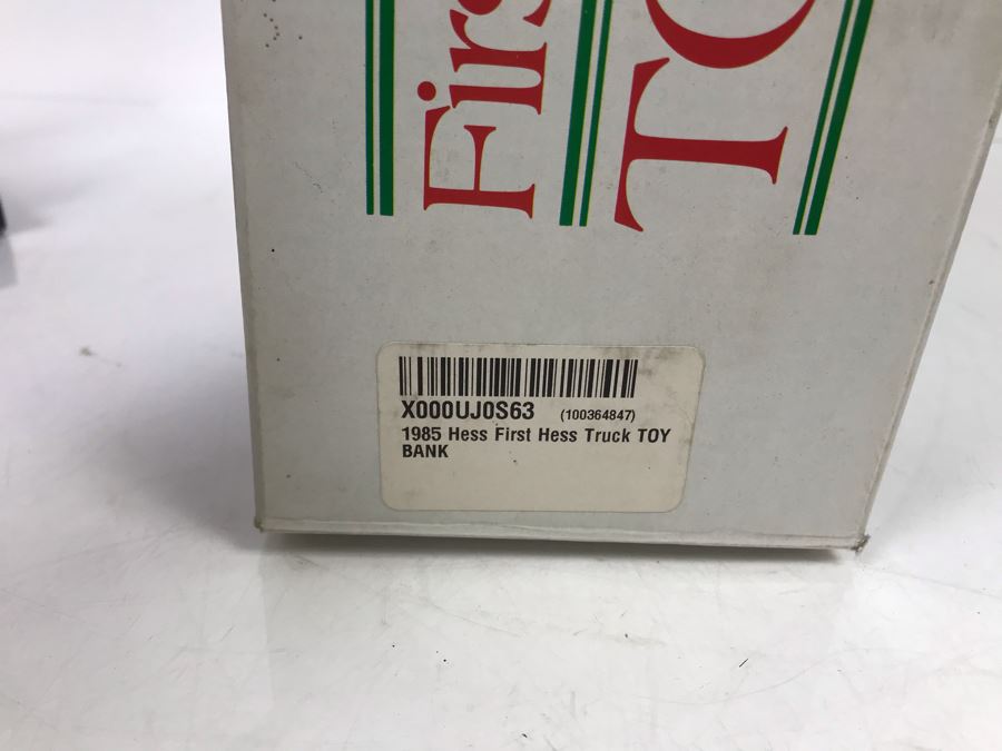 Hess Toy Truck In Box And Pair Of Chevron Cars [Photo 6]