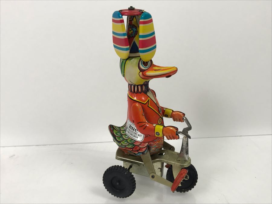 Pair Of Tin Toys [Photo 9]