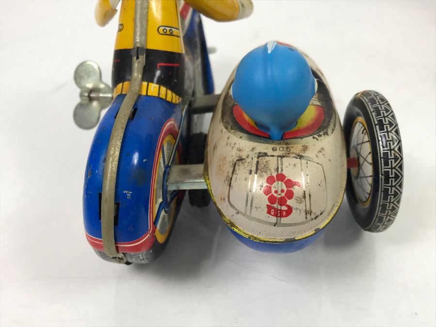 Pair Of Tin Toys [Photo 8]