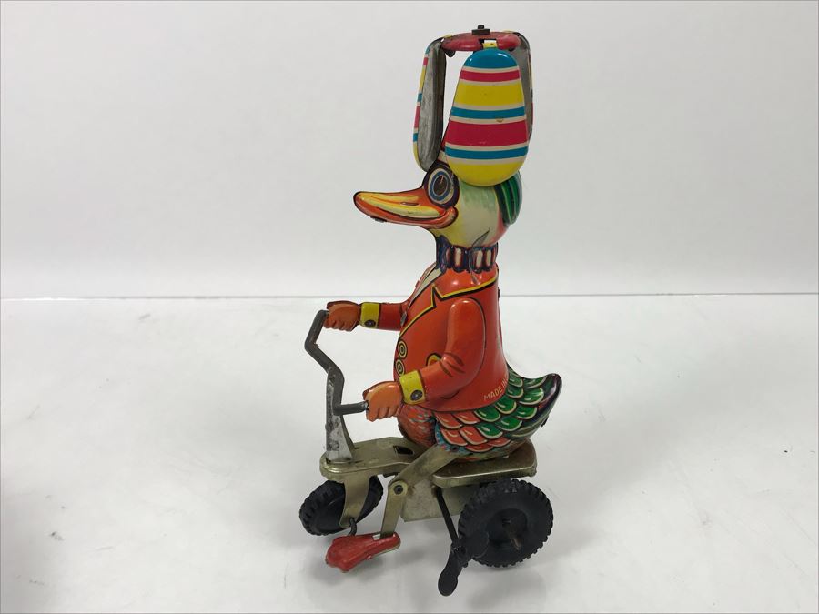 Pair Of Tin Toys [Photo 12]