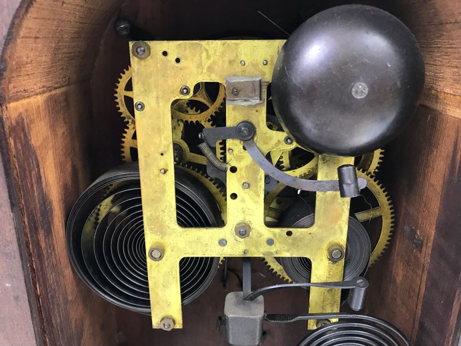 Vintage E. Ingraham Co Bristol Conn Clock - Frame That Holds Glass Face Needs To Be Soldered To Hinge 13'H X 8.5'W [Photo 16]