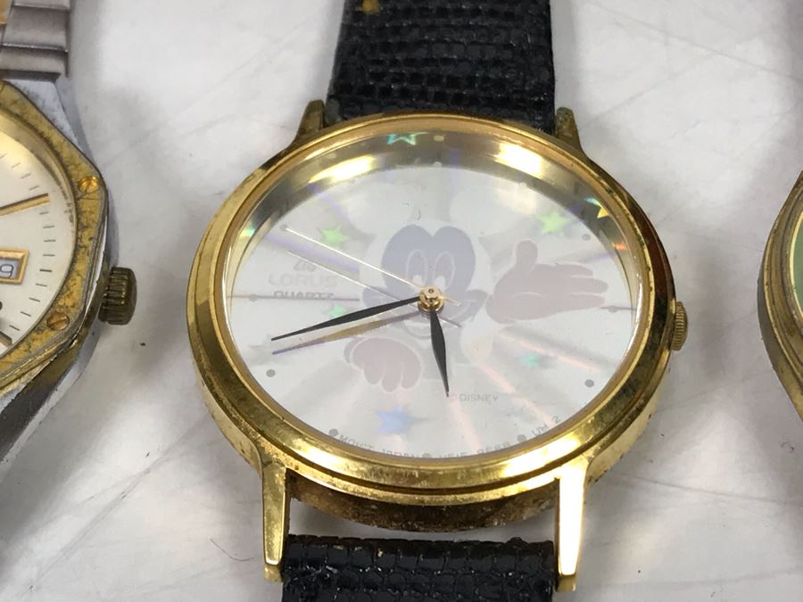 Vintage Wooden Box With Mickey Mouse Watches, The Black Hole Watch, Pepsi Watch, Pearl Playing Cards Watch, Road Runner Watches And Mens Rings [Photo 14]