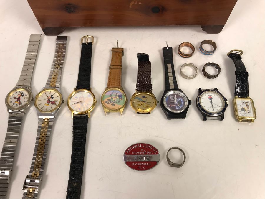 Vintage Wooden Box With Mickey Mouse Watches, The Black Hole Watch, Pepsi Watch, Pearl Playing Cards Watch, Road Runner Watches And Mens Rings [Photo 3]