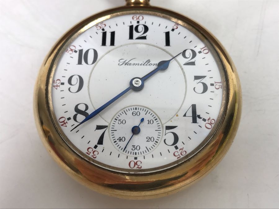 Working Hamilton Watch Co 924 Pocket Watch 17 Jewels Lancaster PA With Handmade Wooden Pocket Watch Display Case [Photo 14]