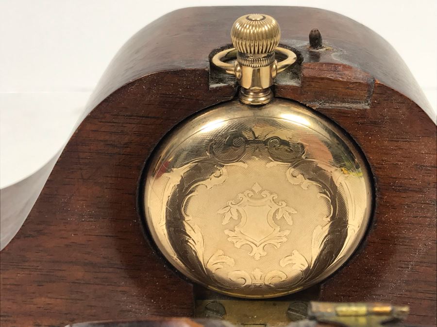 Working Hamilton Watch Co 924 Pocket Watch 17 Jewels Lancaster PA With Handmade Wooden Pocket Watch Display Case [Photo 23]