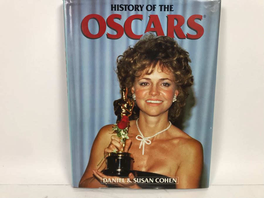 Wooden And Embossed Copper Art Deco Bookends With Book Lot: Man & Yosemite, San Diego Then And Now, Las Vegas Through The Generations, Pacific Coastal Liners, Ghost Towns Of The West And More [Photo 26]