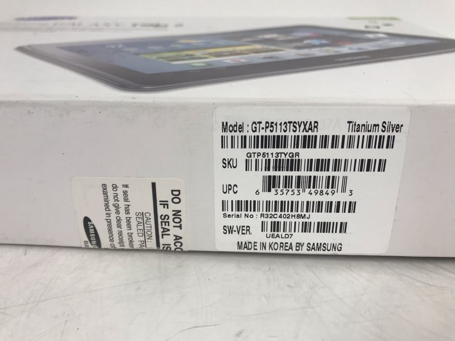 Samsung Galaxy Tab 2 Tablet And Blackweb Bluetooth Speaker [Photo 5]