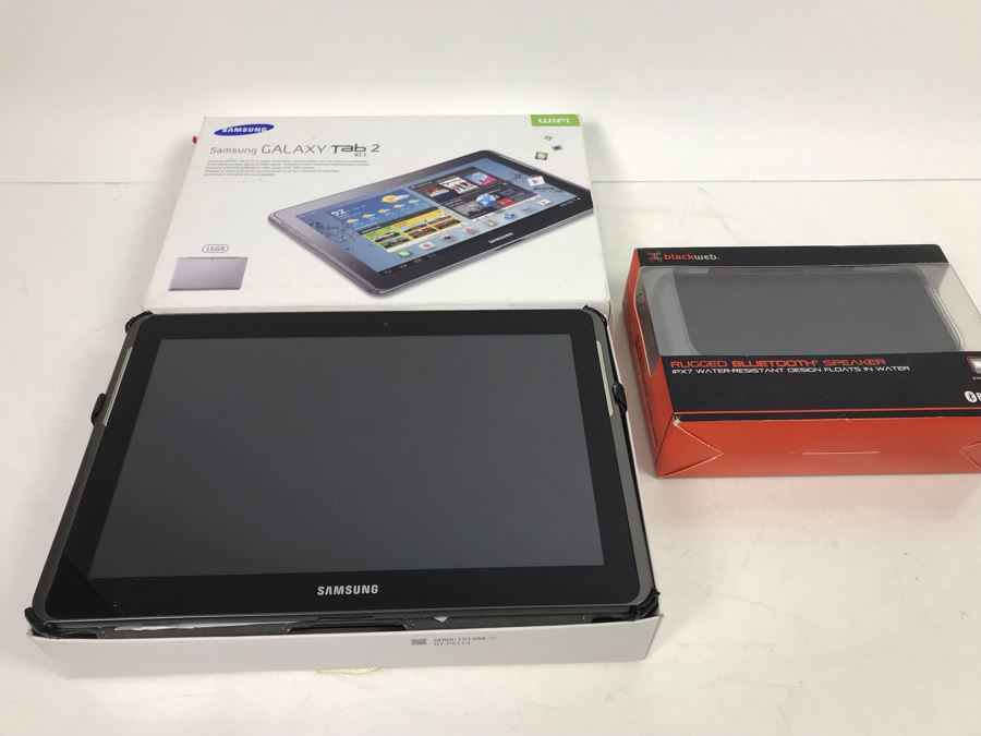 Samsung Galaxy Tab 2 Tablet And Blackweb Bluetooth Speaker