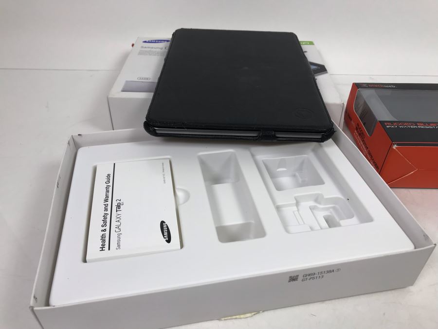 Samsung Galaxy Tab 2 Tablet And Blackweb Bluetooth Speaker [Photo 7]