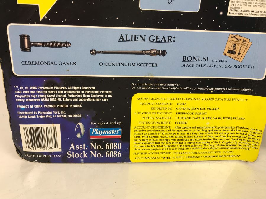 (2) Star Trek Space Talk Series Action Figures On Cards [Photo 10]