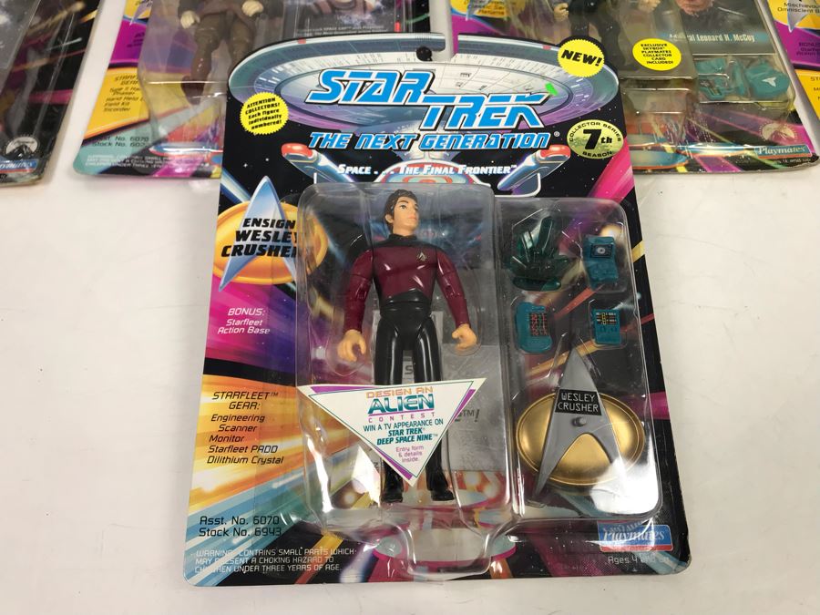 (9) Star Trek The Next Generation Action Figures On Cards [Photo 10]