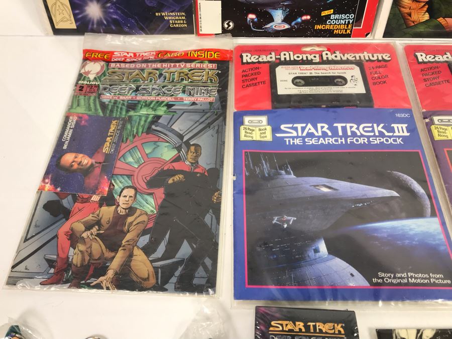 Star Trek Collectibles: Pins, Buttons, Keychains, Comic Books, Sealed Star Trek Trading Cards - See Photos [Photo 18]