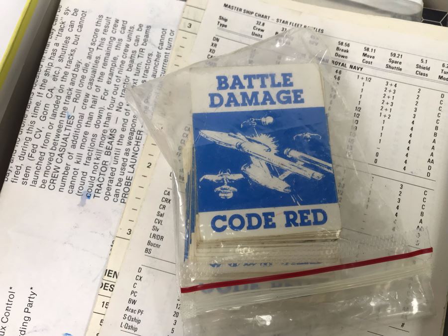 Star Trek The Next Generation Phaser Playmates, Star Fleet Battles Game And Federation Space Game - See Photos [Photo 21]