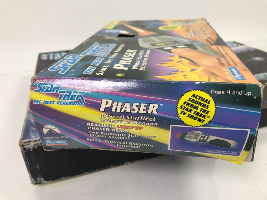 Star Trek The Next Generation Phaser Playmates, Star Fleet Battles Game And Federation Space Game - See Photos [Photo 4]