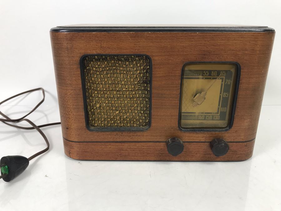 Vintage General Electric Art Deco Wooden Case Tube Radio Untested 11.5' X 7' [Photo 1]