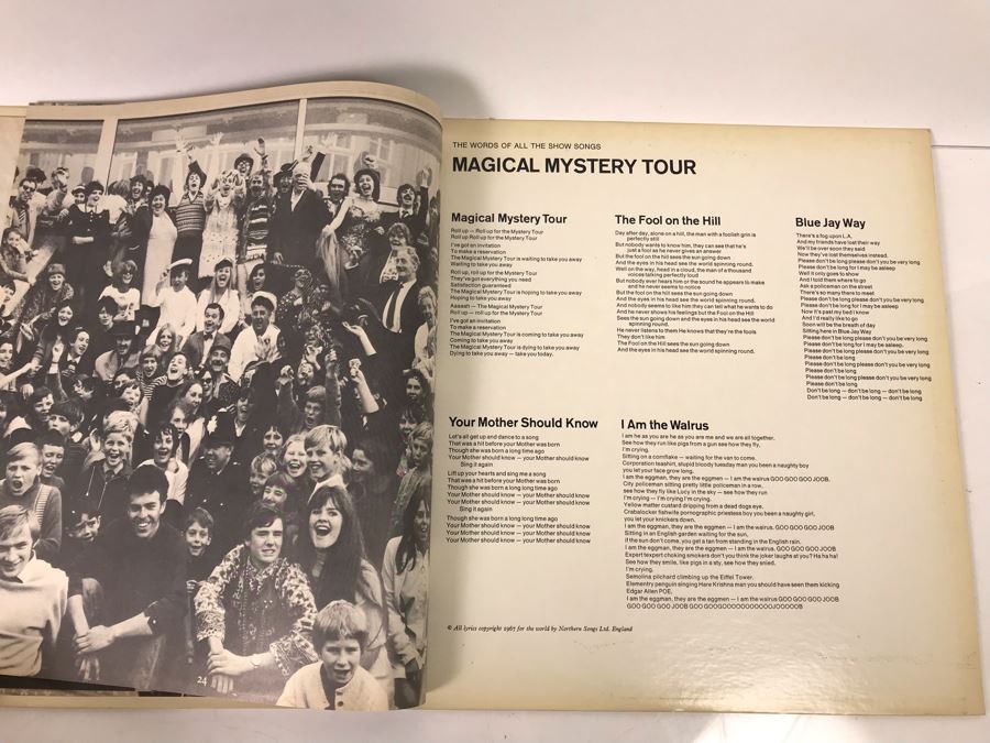 The Beatles Magical Mystery Tour Gatefold With Cherry 24-Page Color Picture Book SMAL-2835 [Photo 20]