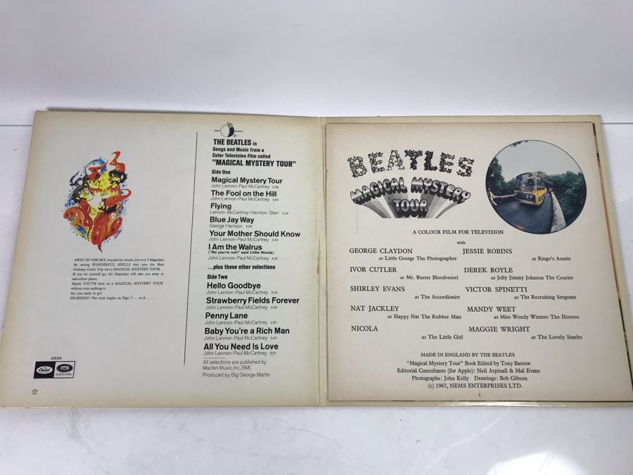 The Beatles Magical Mystery Tour Gatefold With Cherry 24-Page Color Picture Book SMAL-2835 [Photo 3]