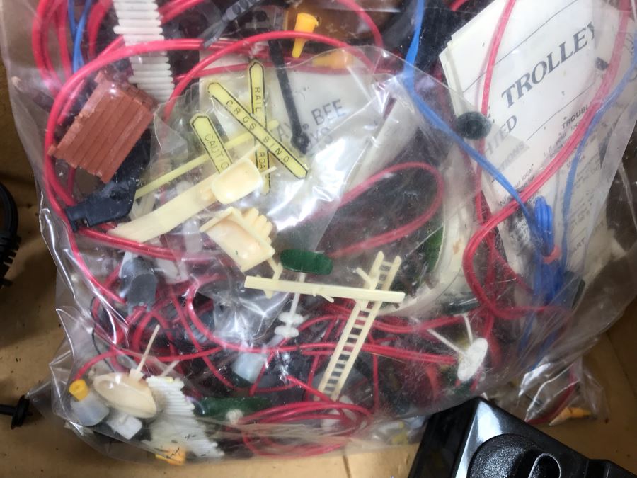 Toy Train Lot With Trains, Tracks, Transformers, Accessories And Books - See Photos [Photo 24]