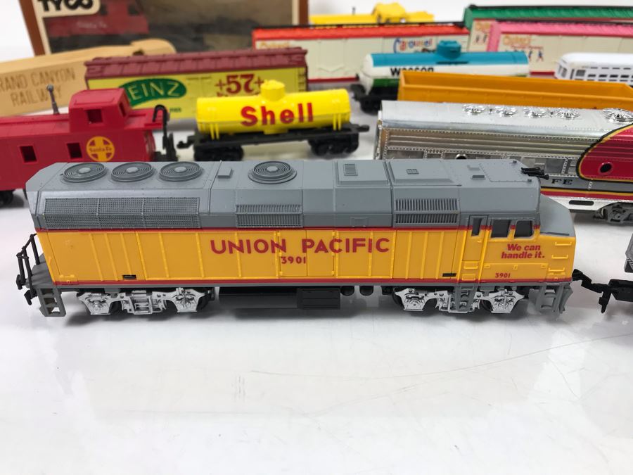 Toy Train Lot With Trains, Tracks, Transformers, Accessories And Books - See Photos [Photo 7]