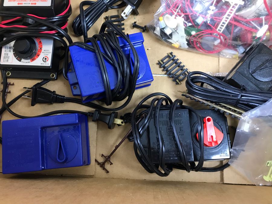 Toy Train Lot With Trains, Tracks, Transformers, Accessories And Books - See Photos [Photo 22]