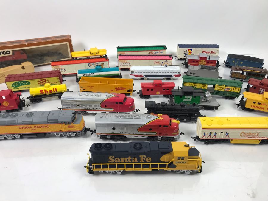 Toy Train Lot With Trains, Tracks, Transformers, Accessories And Books - See Photos [Photo 2]