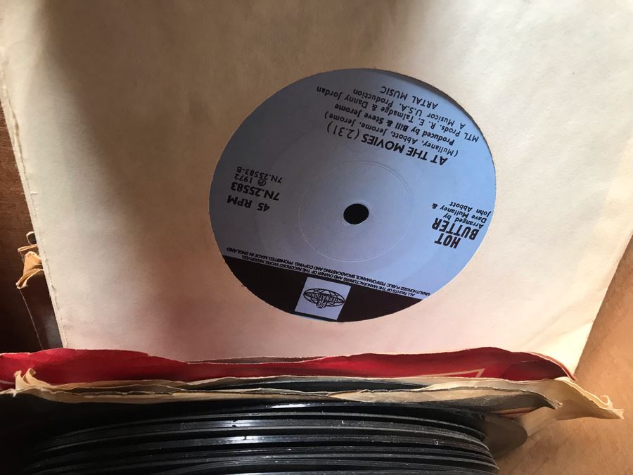 45RPM Vinyl Record Lot With Mainly 60s 70s Rock, Soul [Photo 4]