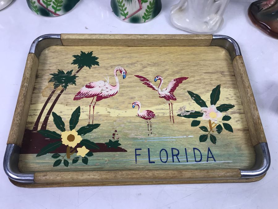 Huge Vintage Flamingo Palm Springs Themed Lot With Figurines, Vase, Trays And Framed Vintage Flamingo Postcards [Photo 3]
