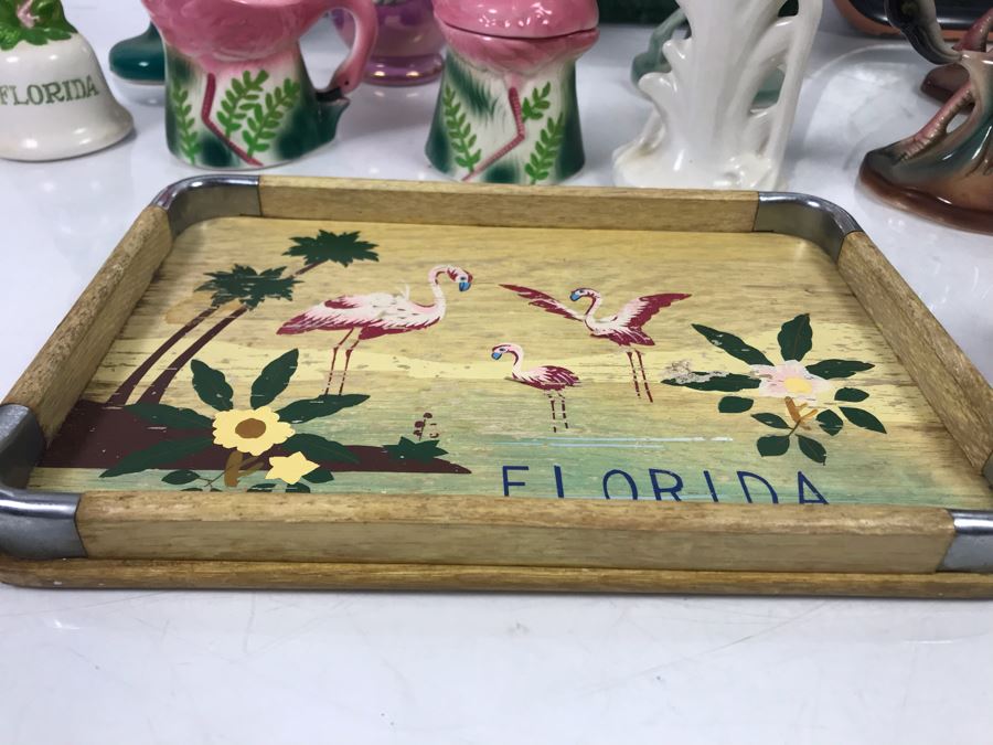 Huge Vintage Flamingo Palm Springs Themed Lot With Figurines, Vase, Trays And Framed Vintage Flamingo Postcards [Photo 4]