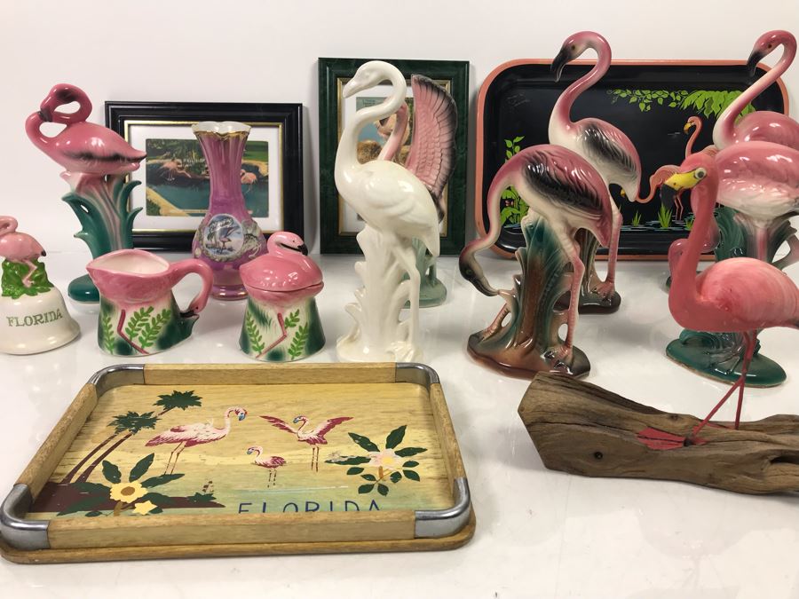 Huge Vintage Flamingo Palm Springs Themed Lot With Figurines, Vase, Trays And Framed Vintage Flamingo Postcards [Photo 2]