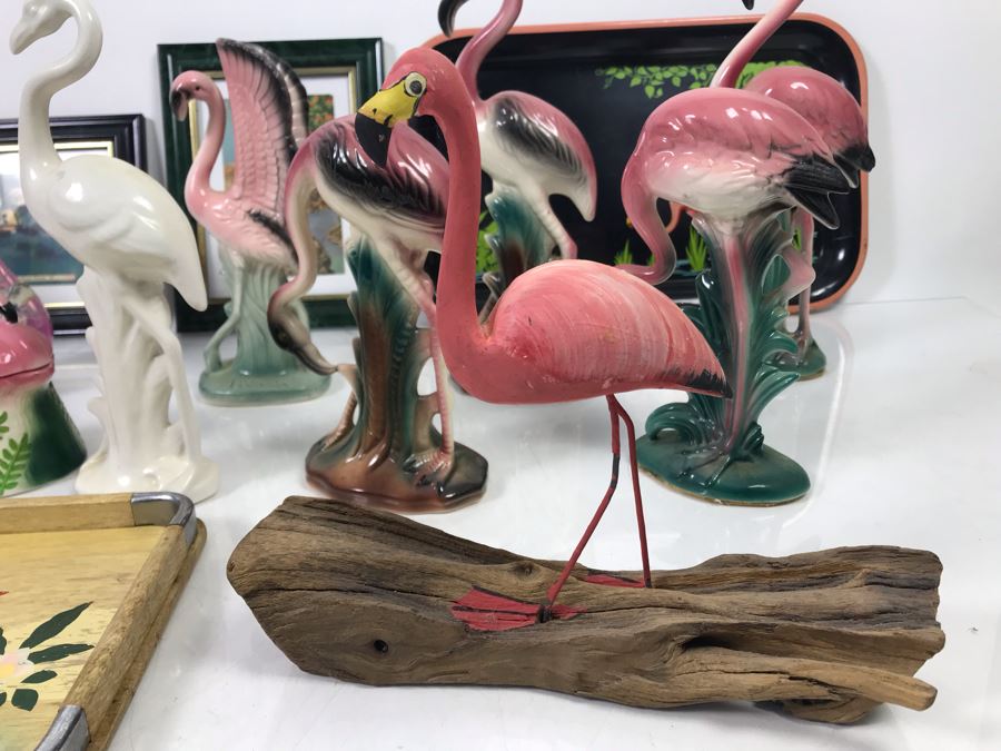 Huge Vintage Flamingo Palm Springs Themed Lot With Figurines, Vase, Trays And Framed Vintage Flamingo Postcards [Photo 5]
