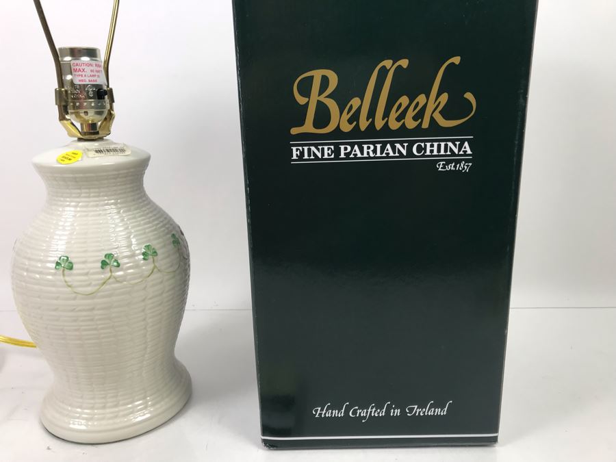 New Belleek Fine Parian China Lamp Ireland Retails $165 [Photo 6]