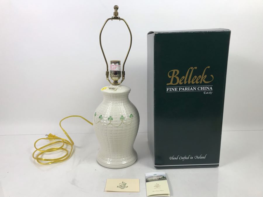 New Belleek Fine Parian China Lamp Ireland Retails $165 [Photo 1]